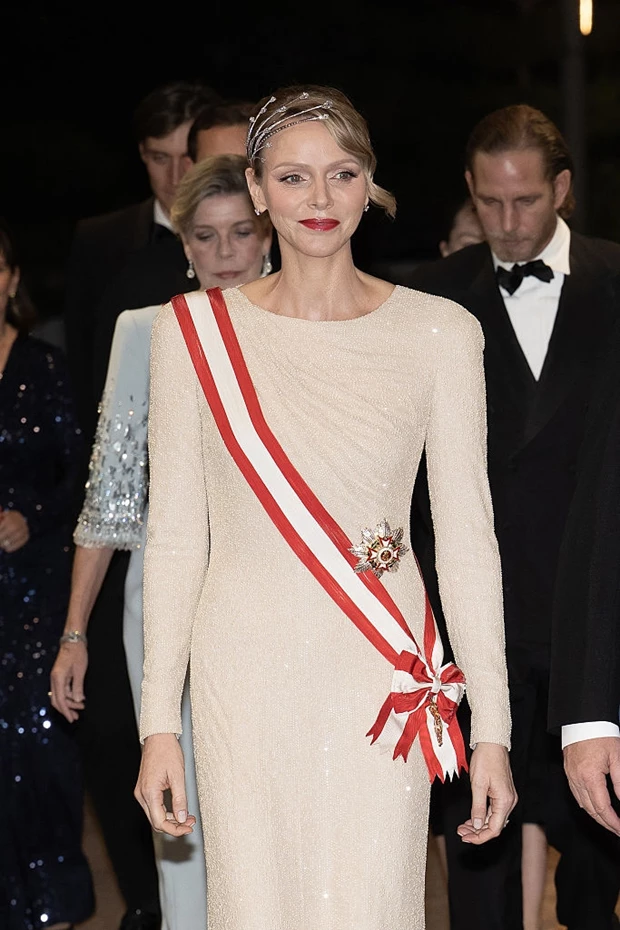 Πριγκίπισσα Charlene | Η πρώτη επίσημη εμφάνιση με τιάρα στο Monaco National Day Gala