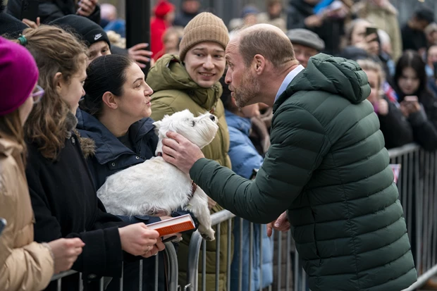 Ο πρίγκιπας William προκάλεσε αίσθηση ντυμένος στρατιωτικά στην Εσθονία