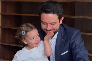 Aymeric του Βελγίου | Ο 20χρονος πρίγκιπας - οδηγός αγώνων ταχύτητας ανακοινώνει τον θάνατο του παππού του