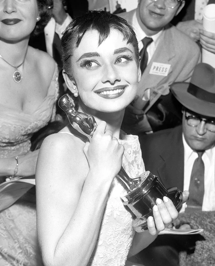 Audrey Hepburn (1954)