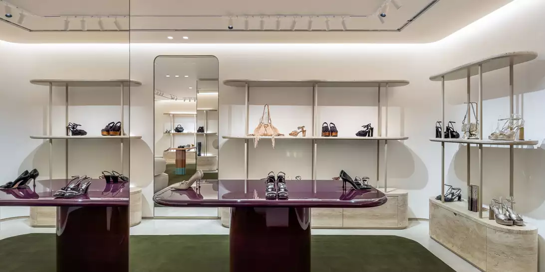 Η πρώτη μπουτίκ της Jimmy Choo ανοίγει στην Αθήνα