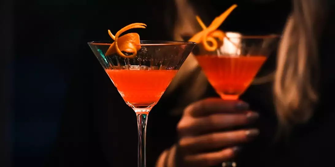 Είναι βόμβα θερμίδων! Ένα ποτήρι από αυτό το κοκτέιλ ισοδυναμεί με μια κουταλιά της σούπας μαγιονέζα