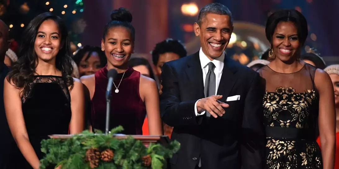 H Sasha και η Malia Obama σε μία (σπάνια) φωτογραφία από prive πάρτι στο Λος Άντζελες