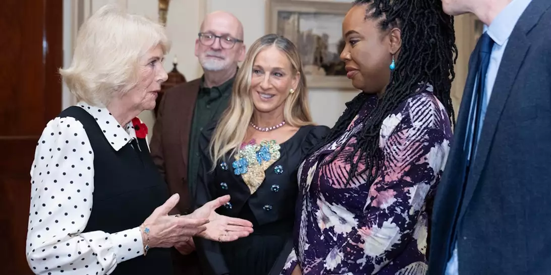 Η Sarah Jessica Parker δίνει μαθήματα στυλ στη βασίλισσα Καμίλα στο Clarence House