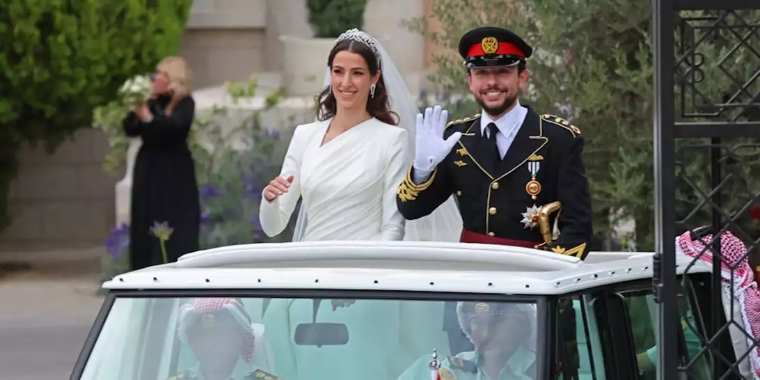 Πρίγκίπισσα Rajwa | Η νέα εμφάνιση στα γενέθλιά της και το τρυφερό μήνυμα στο μενταγιόν που επέλεξε