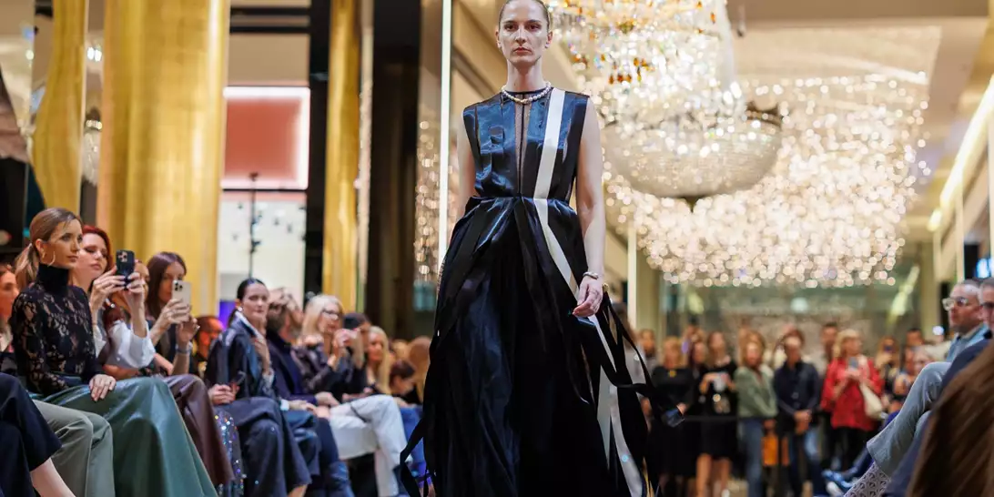 Μόδα που εμπνέει | Τα looks από το Stay Golden Fashion Show που θέλουμε να κάνουμε δικά μας τώρα!