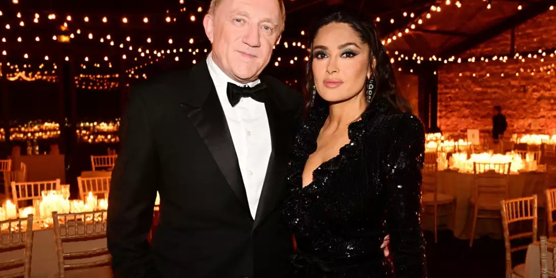 Salma Hayek | Ο πραγματικός λόγος που δεν συνόδευσε τον François-Henri Pinault στον γάμο των Jeff Bezos - Lauren Sanchez
