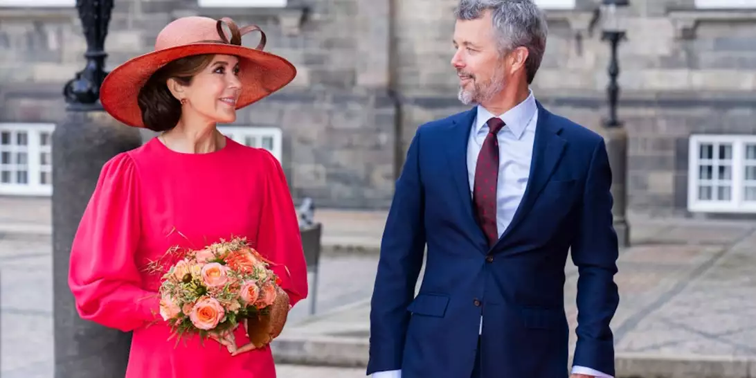 Βασίλισσα Μary | Θα έρθει στην Ελλάδα για τον γάμο του Νικόλαου Ντε Γκρες και της Χρυσής Βαρδινογιάννη;