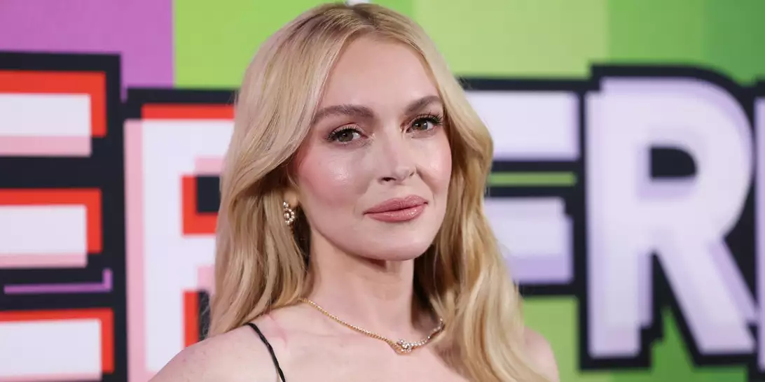 Blush & Waves | Το ρομαντικό look που θα σας σώσει αν είστε καλεσμένη σε γάμο ή βάφτιση