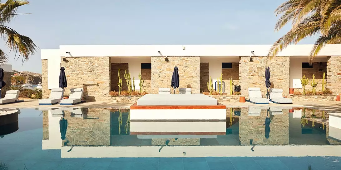 Mykonos Theoxenia & Once In Mykonos | Απόδραση στο νησί των ανέμων και σε δύο κορυφαία ξενοδοχεία