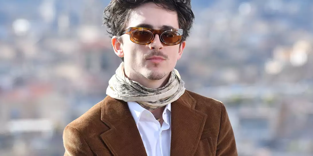 Movie Review | Είδαμε το A Complete Unknown, την ταινία που μεταμορφώνει τον Timothée Chalamet σε Bob Dylan