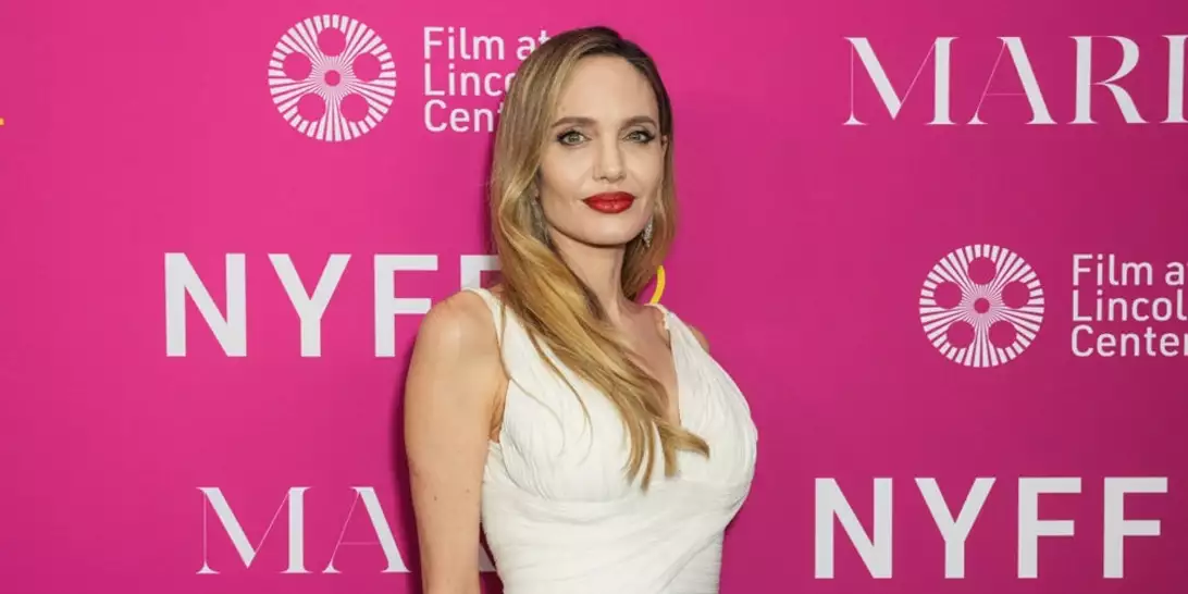 Angelina Jolie | H vintage δημιουργία που επέλεξε για την πρεμιέρα του Maria