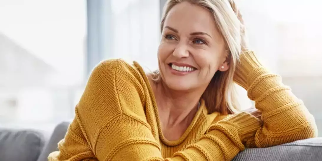 Εμμηνόπαυση | Η συνήθεια που θα σας βοηθήσει να μείνετε δραστήρια