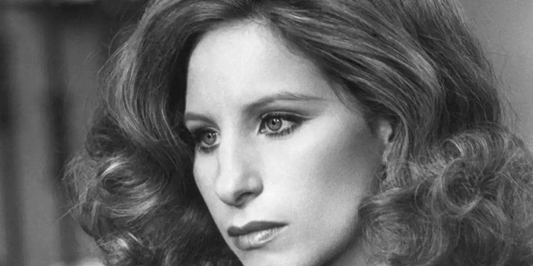 Η Barbra Streisand αδυνατεί να θυμηθεί κάτι σημαντικό για τη σχέση της με τον Warren Beatty