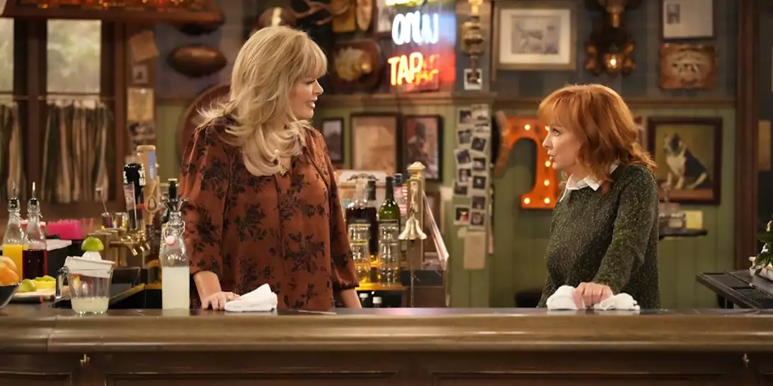 Αυτά τα βάζα της γιαγιάς που μπορεί ήδη να βρίσκονται στα ράφια σας πωλούνται σε πολύ υψηλές τιμές