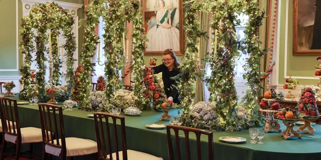 "Είναι κακόγουστα": Αυτά τα σερβίτσια πρέπει να αποφεύγουμε στο γιορτινό τραπέζι