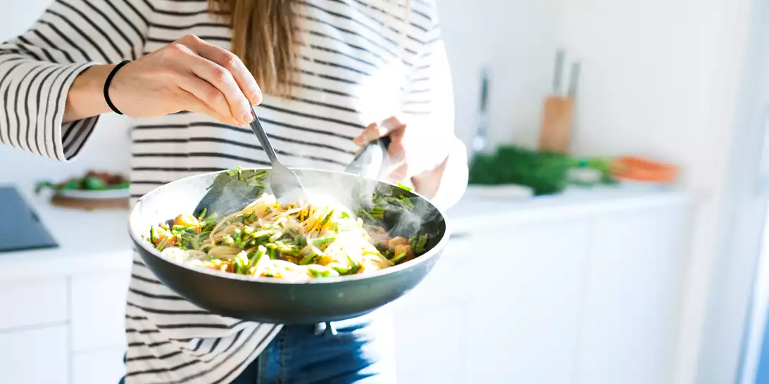 3 αλλαγές που πρέπει να κάνει στη διατροφή της κάθε γυναίκα μετά τα 50