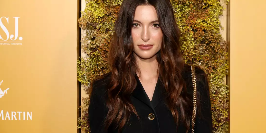 Eve Jobs | Το custom Givenchy νυφικό που φόρεσε στον privé γάμο της με τον Harry Charles