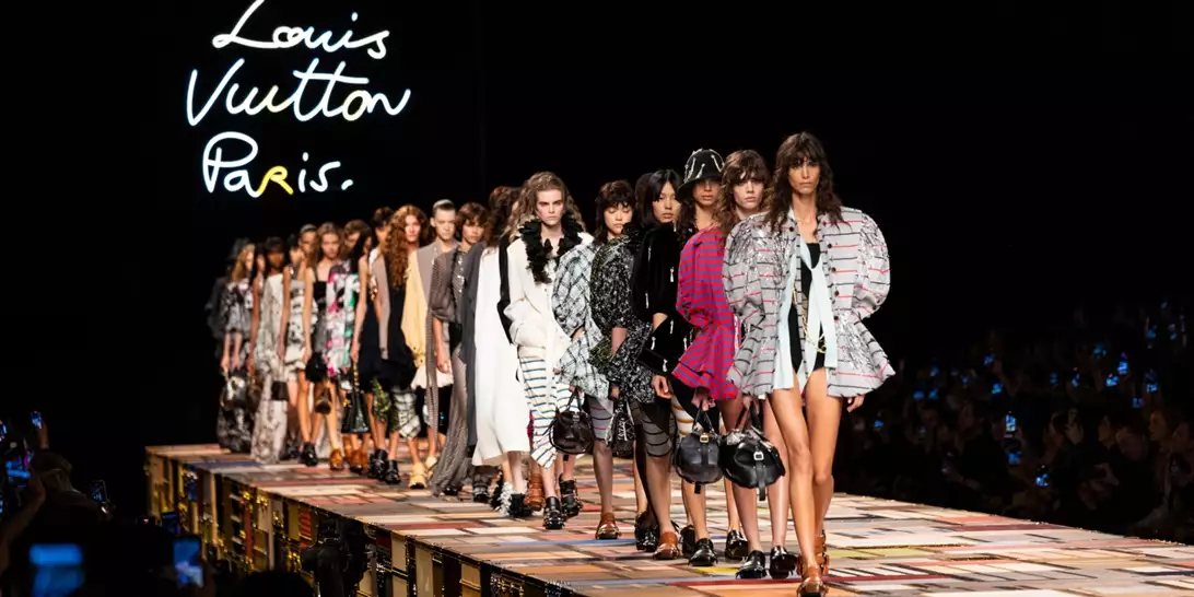 PFW SS'25 | Το "soft power" της νέας συλλογής Louis Vuitton