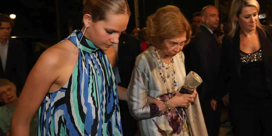 Βασίλισσα Σοφία | Η σοβαρή ασθένεια που την αναγκάζει να αναβάλλει τα καλοκαιρινά της σχέδια