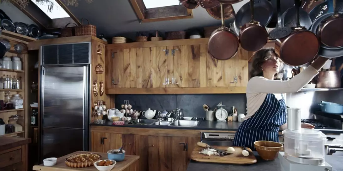Οργάνωση κουζίνας | Ξεχασμένα εδώ και χρόνια, αυτά τα vintage ντουλάπια γίνονται μεγάλη τάση το 2026