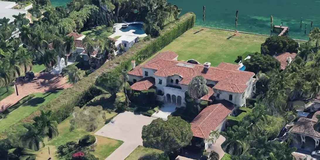 O Jeff Bezos και η Lauren Sanchez έχουν τις πιο πολυτελείς επαύλεις που έχουμε δει