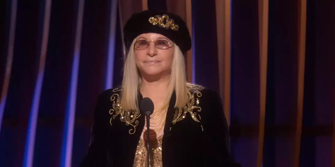 "Ήξερα ότι δεν μοιάζω με τις άλλες γυναίκες στην οθόνη" | Η Barbra Streisand καταχειροκροτήθηκε στα SAG Awards