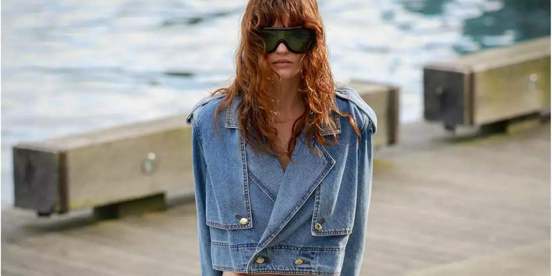 Τα stylish denim κομμάτια που θα φορέσετε το φθινόπωρο