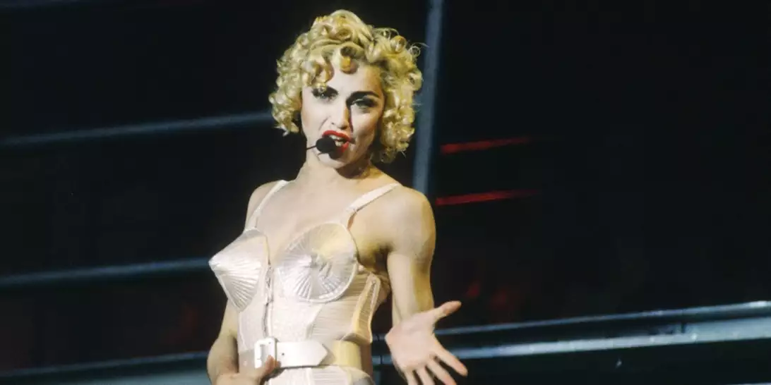 Μadonna | Η τολμηρή εμφάνιση με κορσέ στα 67α της γενέθλια