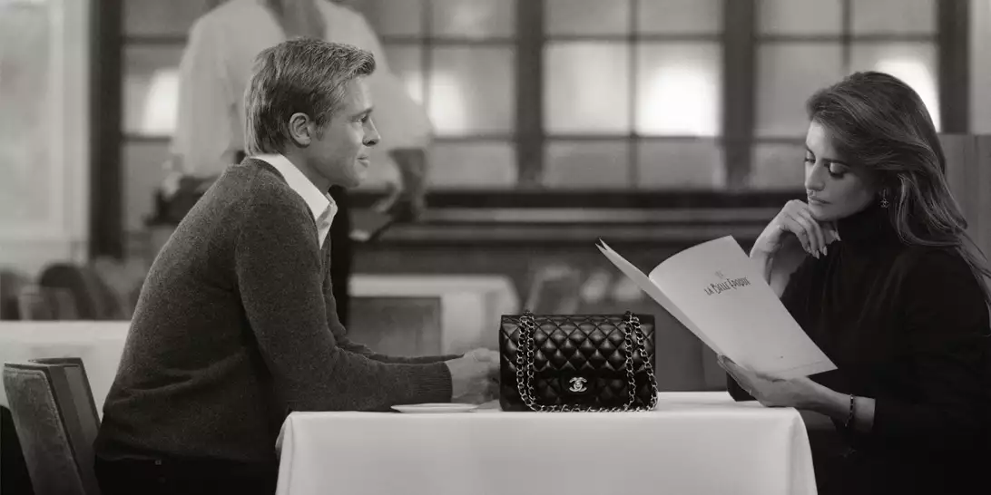 Το φιλμ "Ένας άντρας και μια γυναίκα" (1966) εμπνέει την καμπάνια για την iconic καπιτονέ τσάντα Chanel
