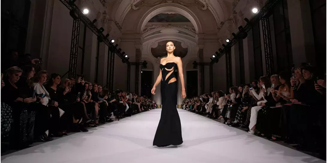 Take a Bow | H Celia Kritharioti μαγεύει το Παρίσι με τη νέα της συλλογή