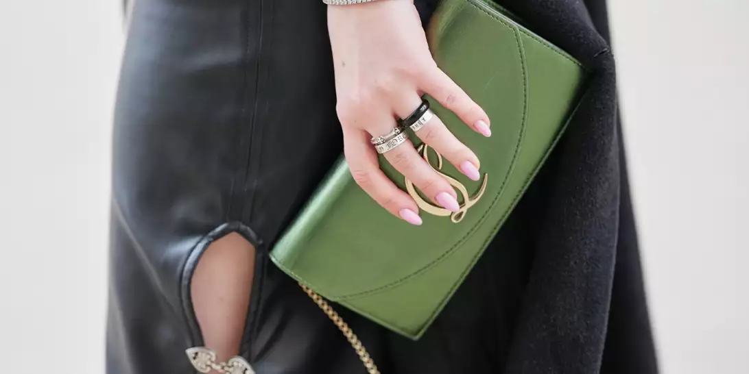 Healthy Nails | Τέσσερις βασικές συμβουλές για πιο δυνατά και υγιή νύχια