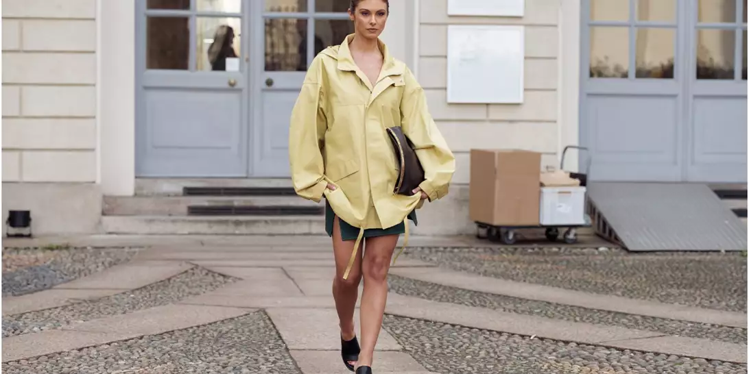 Τα κομψά mules με τα οποία θα κάνετε τις πιο ωραίες καλοκαιρινές εμφανίσεις