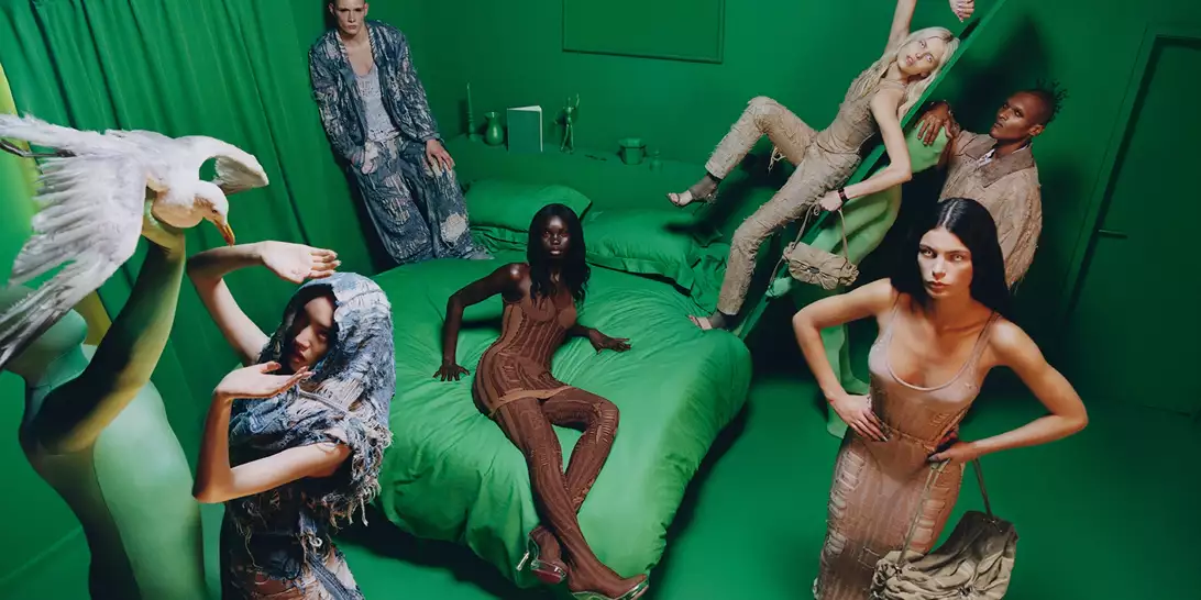 Η νέα καμπάνια της Diesel δοκιμάζει τα όρια της φιλοξενίας