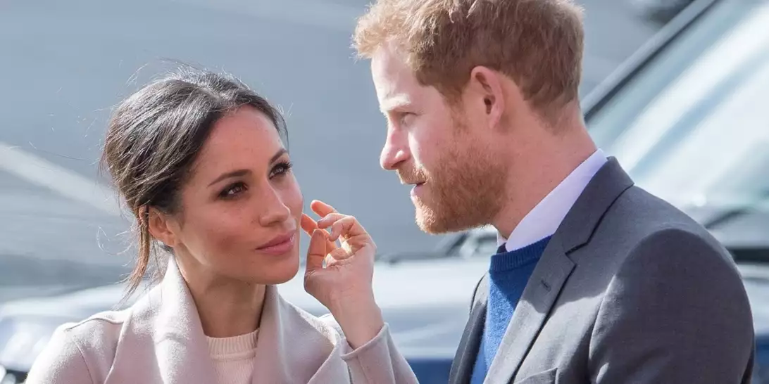 Meghan Markle | Οι θαυμαστές του Suits κατάλαβαν την ακριβή στιγμή που άρχισε να βγαίνει με τον πρίγκιπα Harry