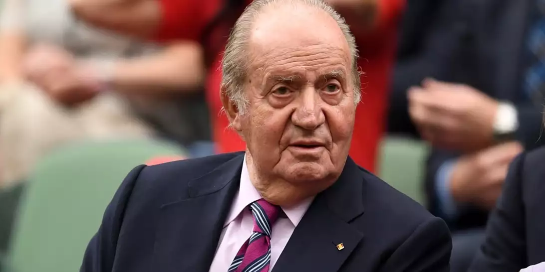 Νέο σκάνδαλο στην Ισπανία | Κυκλοφόρησαν τρυφερές φωτογραφίες του Χουάν Κάρλος με γνωστή ηθοποιό