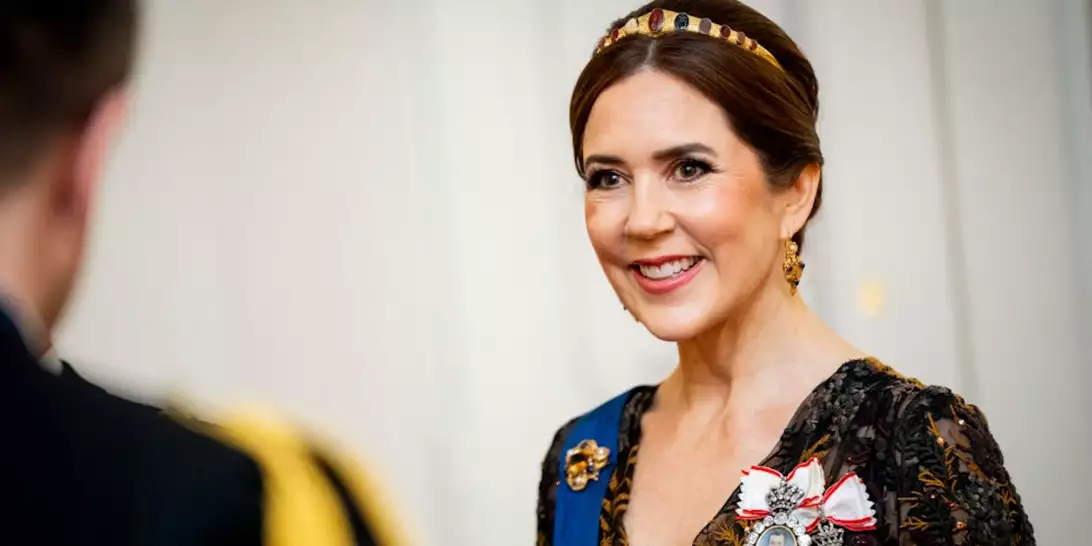 Σε αυτή τη χώρα οι βασίλισσες δεν επιτρέπεται να φορούν τιάρα