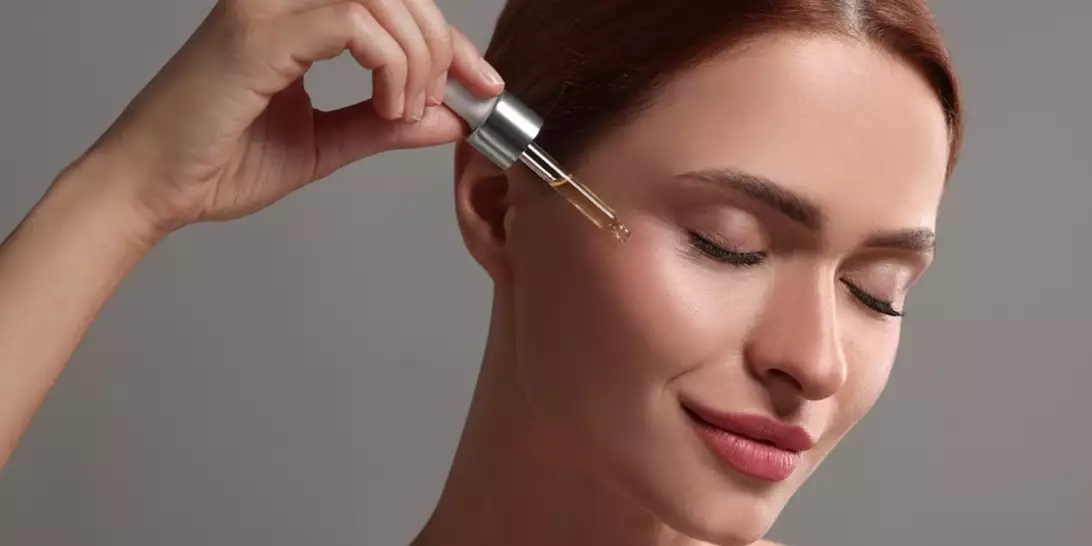 3 έλαια προσώπου που χαρίζουν εφέ botox