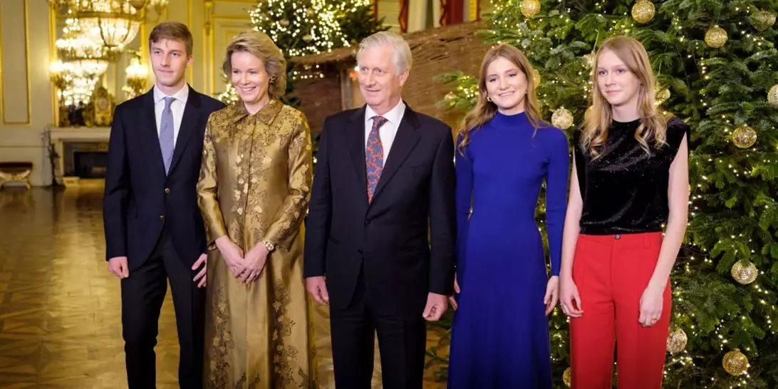 Πριγκίπισσα Ελισάβετ του Βελγίου | Η τρυφερή ιστορία πίσω από το οικογενειακό κόσμημα που φόρεσε στη χριστουγεννιάτικη συναυλία