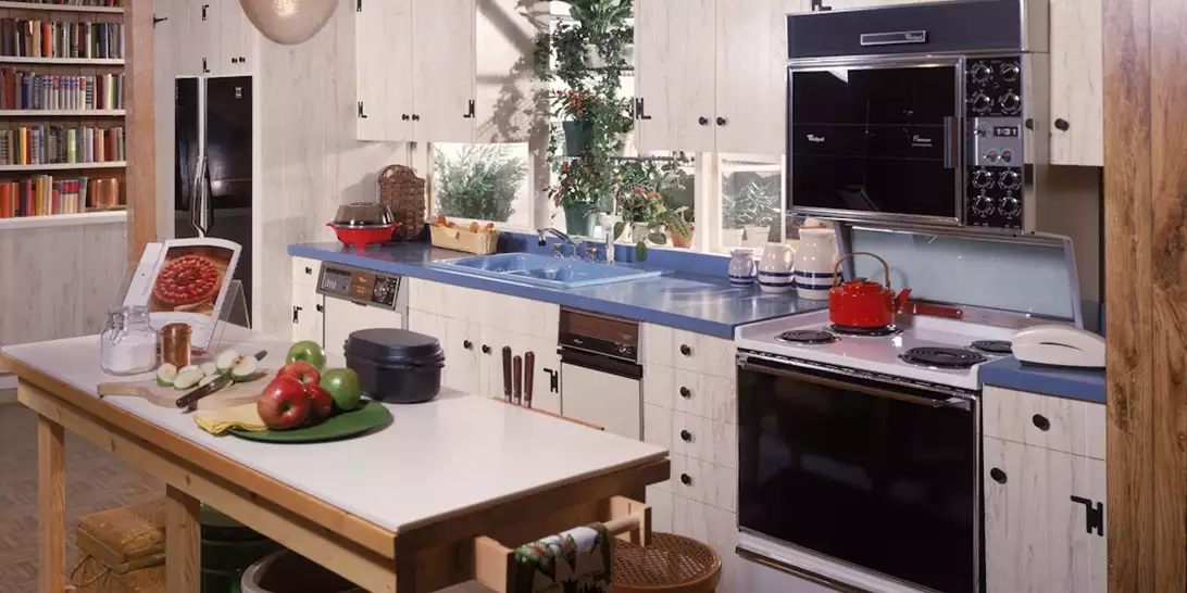 Grandmacore | Αυτά τα βάζα με μπαχαρικά από το σπίτι της γιαγιάς είναι vintage θησαυροί