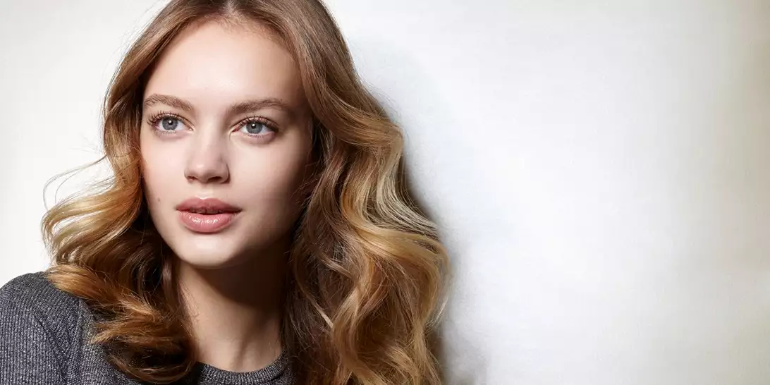 Μαλλιά με όγκο | Έξυπνες συμβουλές περιποίησης και styling για πλούσια μαλλιά