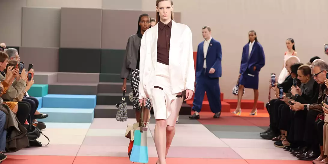 MFW | Το πολύχρωμο καλοκαίρι του Fendi, ο καθαρός μινιμαλισμός του Jil Sander