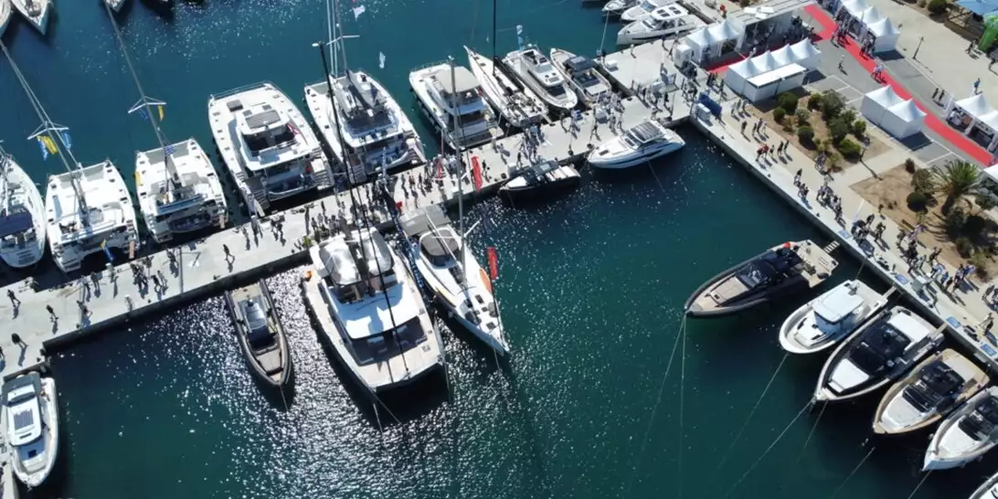 To μ. Artisan Water στο Olympic Yacht Show 2025 ως Sustainable Luxury Partner