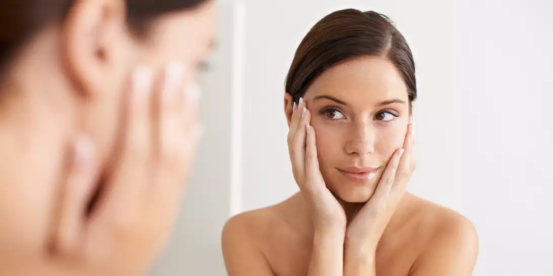 5 skincare λάθη που οι περισσότερες γυναίκες κάνουν, αλλά ελάχιστες γνωρίζουν