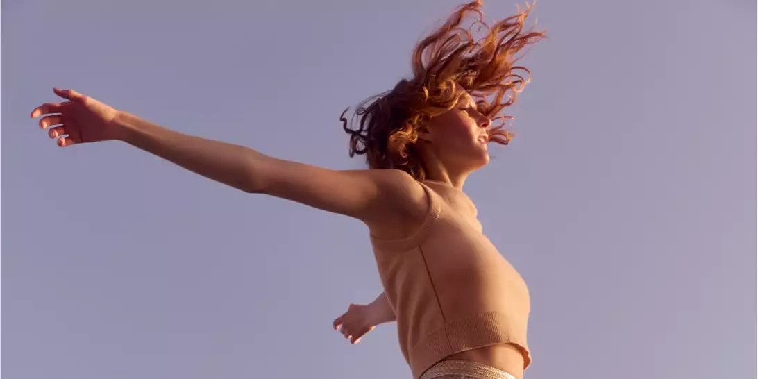 From the Magazine | Η ανεπιτήδευτη ομορφιά στη μόδα της άνοιξης