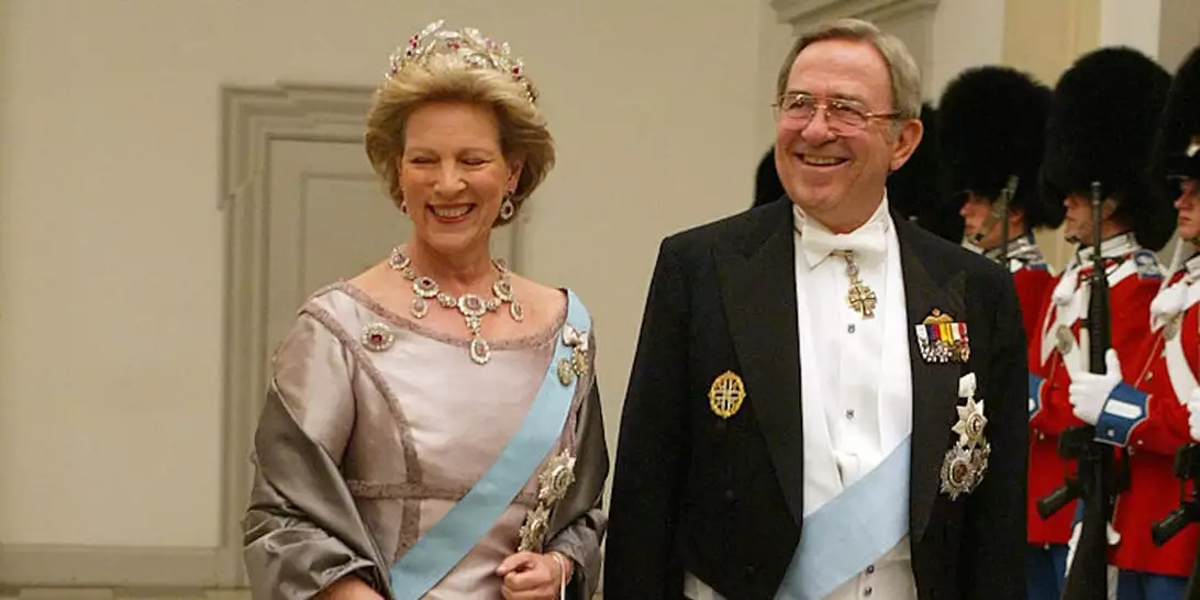 Greek Ruby Wreath τιάρα | Όταν η Άννα Μαρία φόρεσε το μυθικό ελληνικό διάδημα από ρουμπίνια της βασίλισσας Όλγας