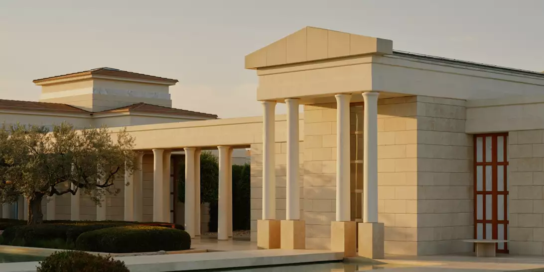 AMANZOE | Το νέο πρόσωπο ενός προορισμού κοσμοπολίτικης πολυτέλειας