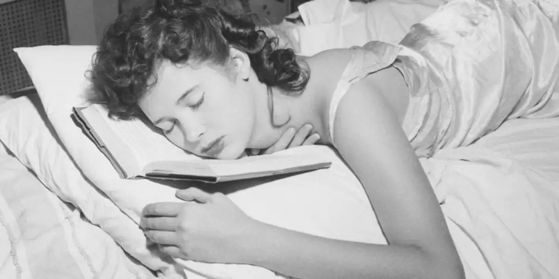 Sleeping Beauty | 10 προϊόντα περιποίησης νύχτας για ξεκούραστη όψη κάθε πρωί