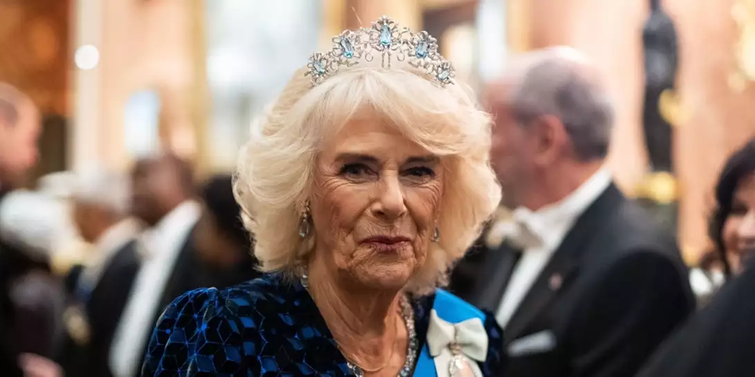 Βασίλισσα Καμίλα | Η ιστορία της εντυπωσιακής τιάρας που έβαλε στη δεξίωση στο Buckingham
