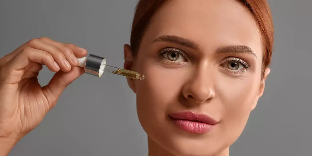 Ενυδάτωση, Λάμψη, Αντιγήρανση | Οι θαυματουργοί οικονομικοί οροί που καλύπτουν όλες τις ανάγκες της επιδερμίδας σας